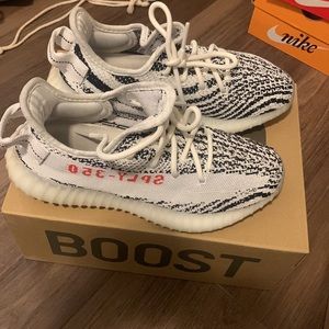 Zebra yeezy 350 size 6 (~8women) lightly worn